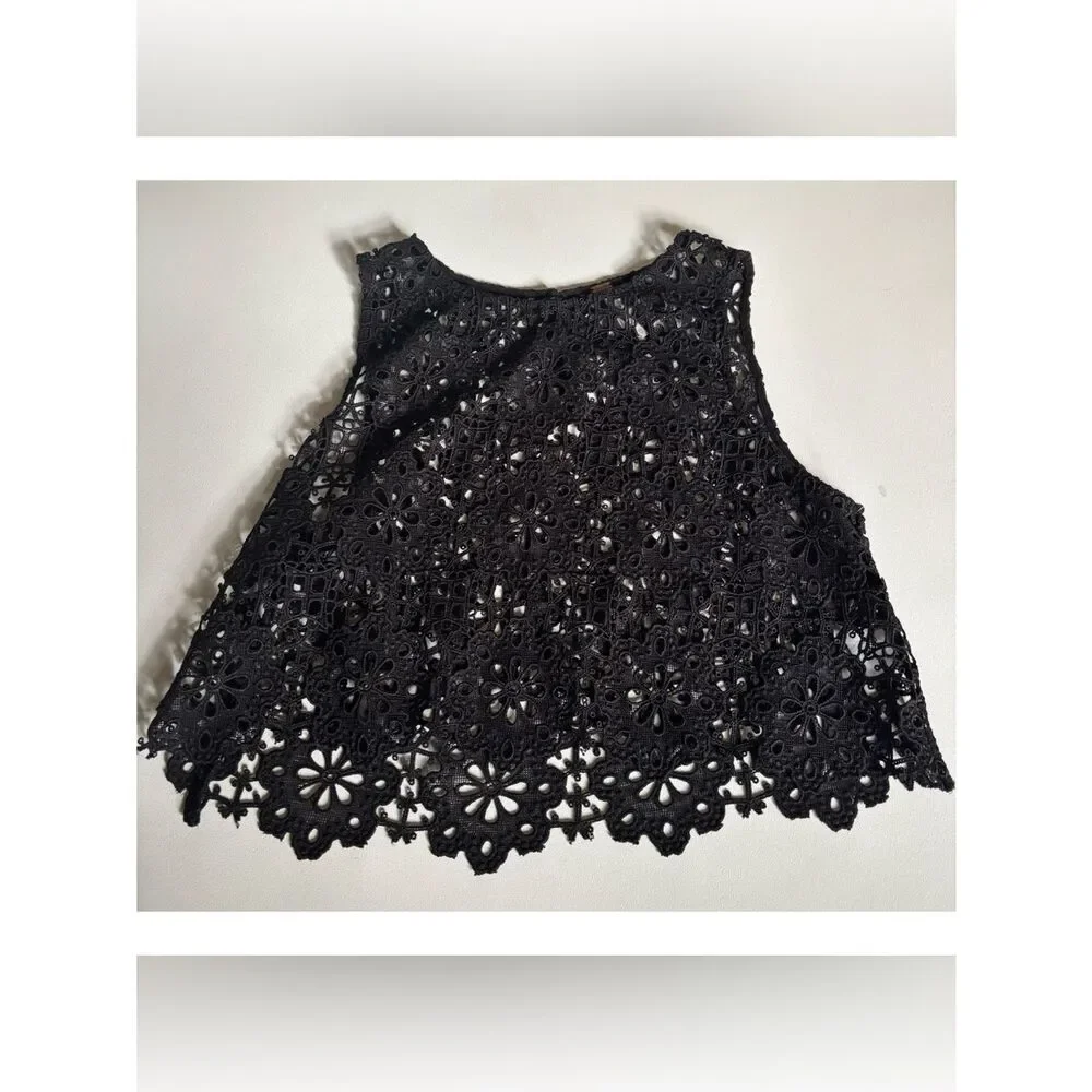 Rare~ Free People Black Crochet Floral Lace Tank Size XS